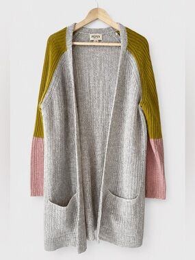 Pepin chunky knit cardigan soft heather gray with colorblock sleeves
